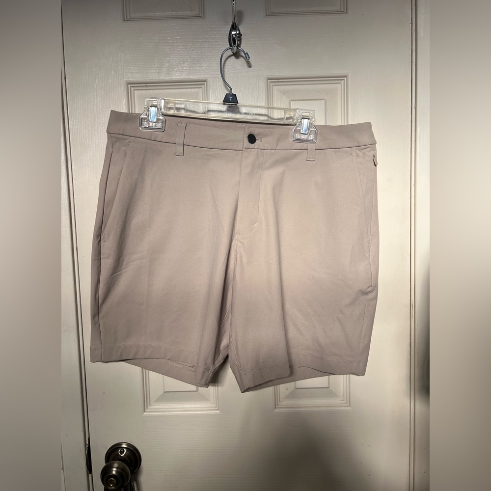 Commission Short Classic 9"  Men’s Lululemon shorts